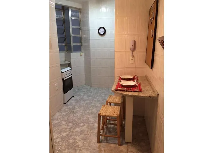 Quarto e sala em Copanema