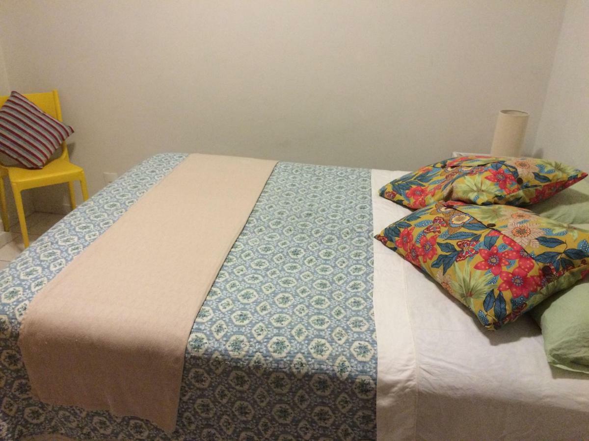 E Sala Em Copanema Apartamento *